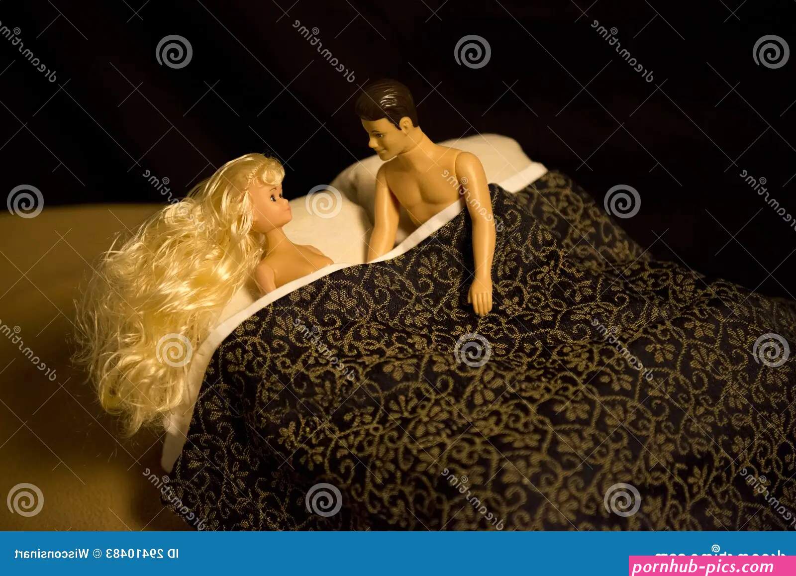 El Hombre Mujer Par Hace El Amor Sexo En Cama Imagen de archivo