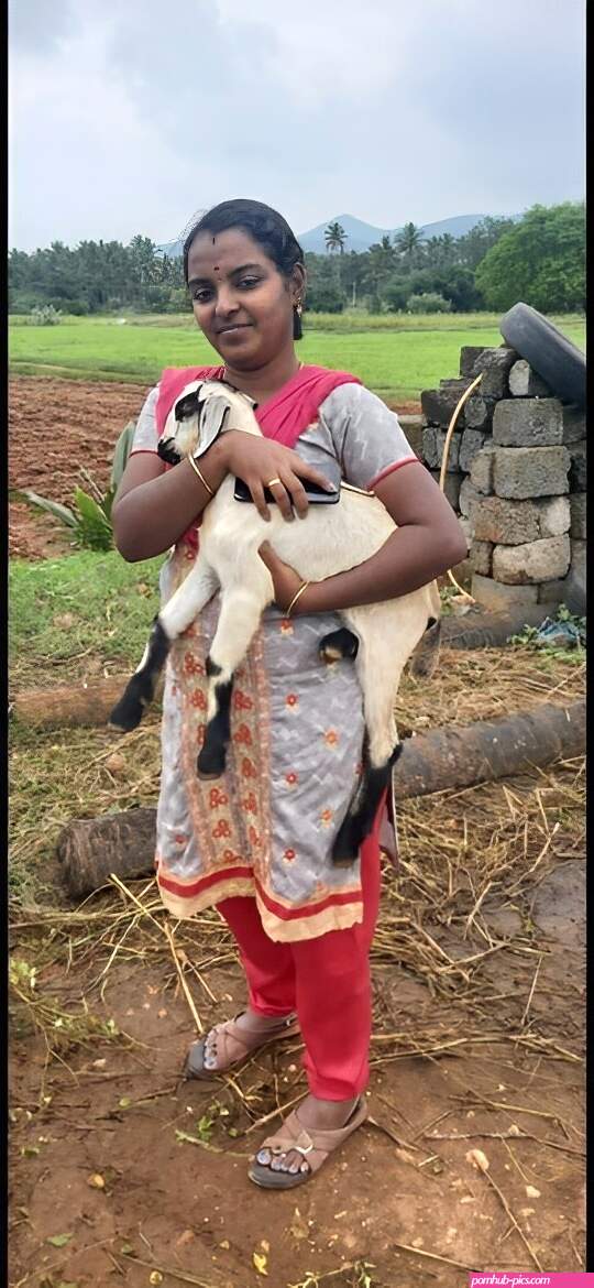 horny-Tamil-village-wife-sex-photos