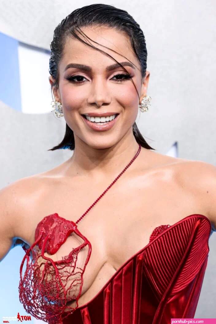 Brazilian Celeb Anitta Nude Tits And Blowjob Looks Fascinating