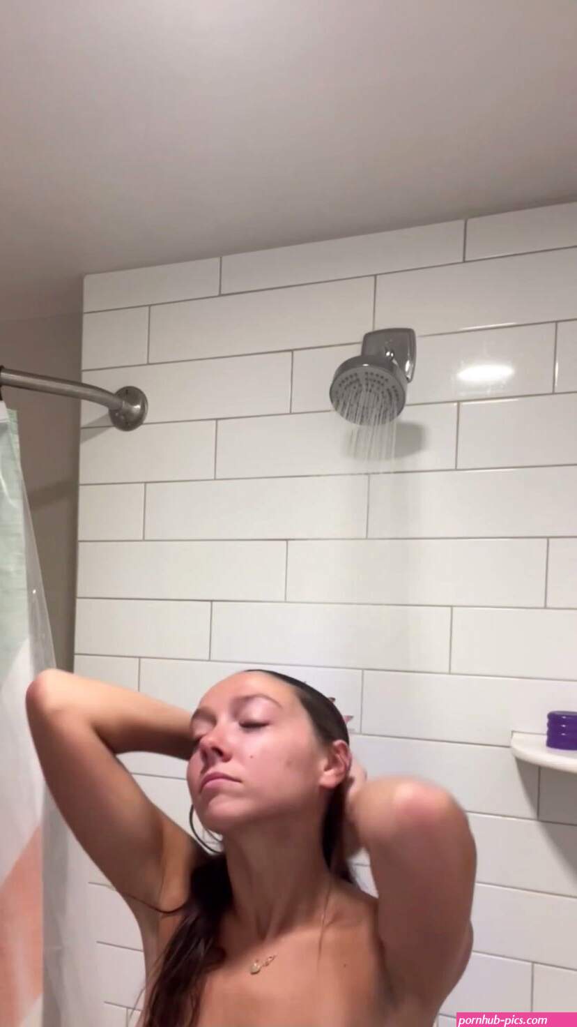 Crazyjamjam fully nude taking a shower leaked video