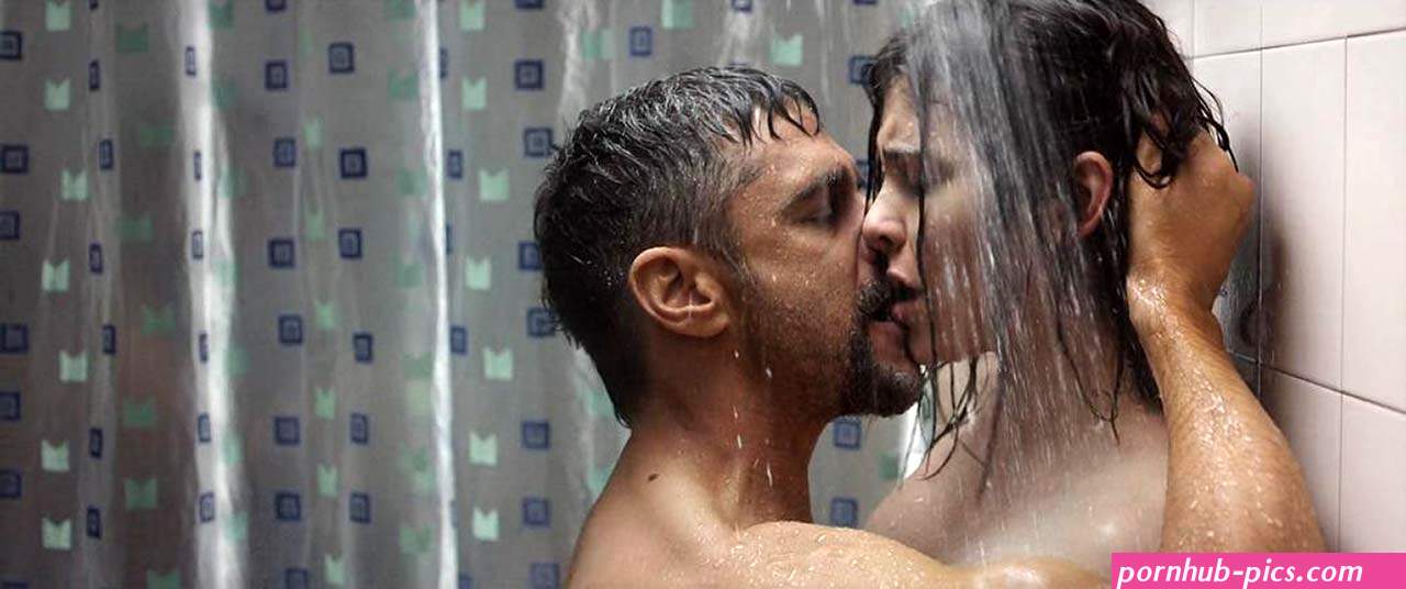 Eva De Dominici Nude Showering Sex Compilation from Sangre en la boca
