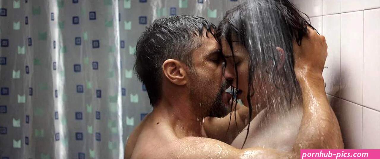 Eva De Dominici Nude Showering Sex Compilation from Sangre en la boca