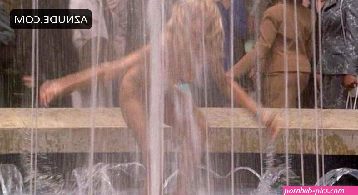 FARRAH FAWCETT Nude