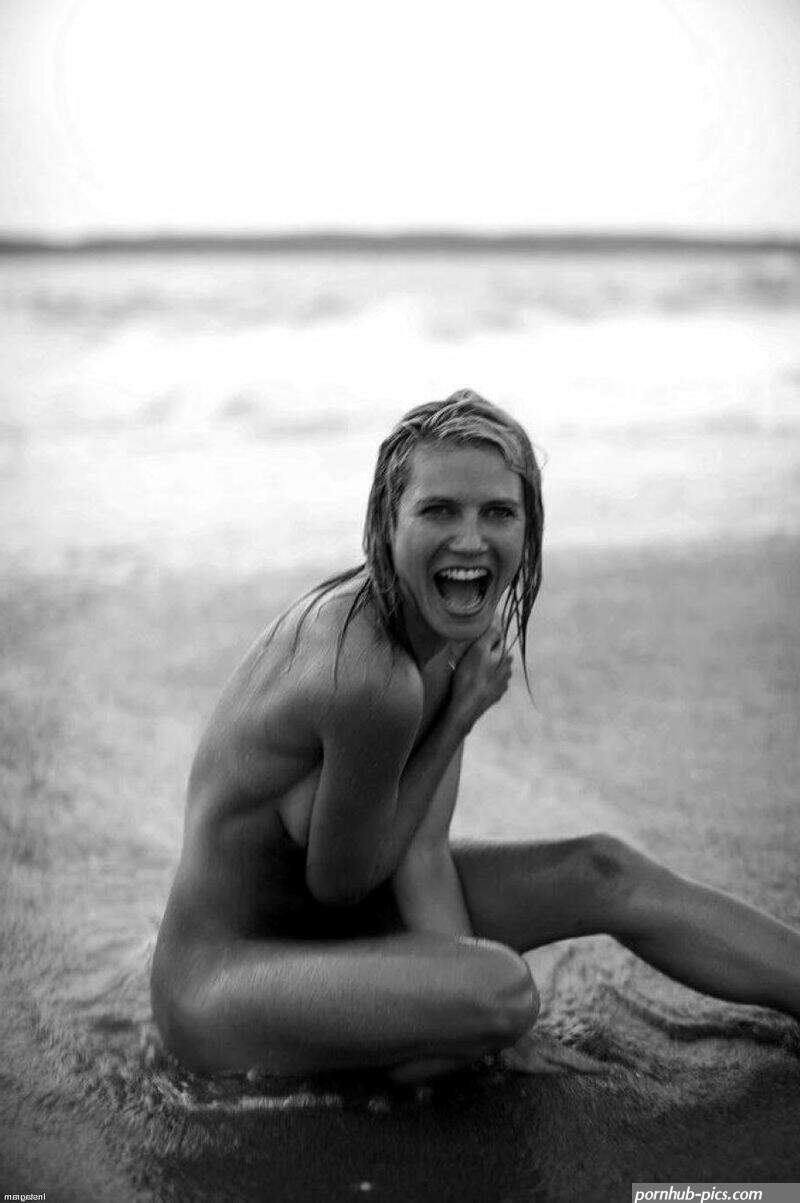 Heidi Klum. Di nuovo nuda nellultimo scatto dautore postato su Instagram FOTO