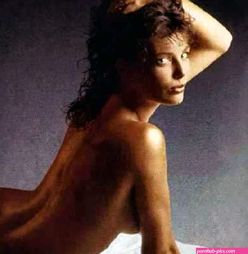 Kelly LeBrock Nude and Hot Pics and Porn