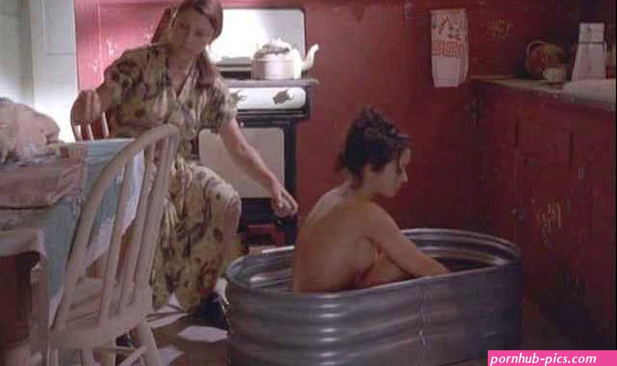 Lacey Chabert Nude Scene in Home Front On