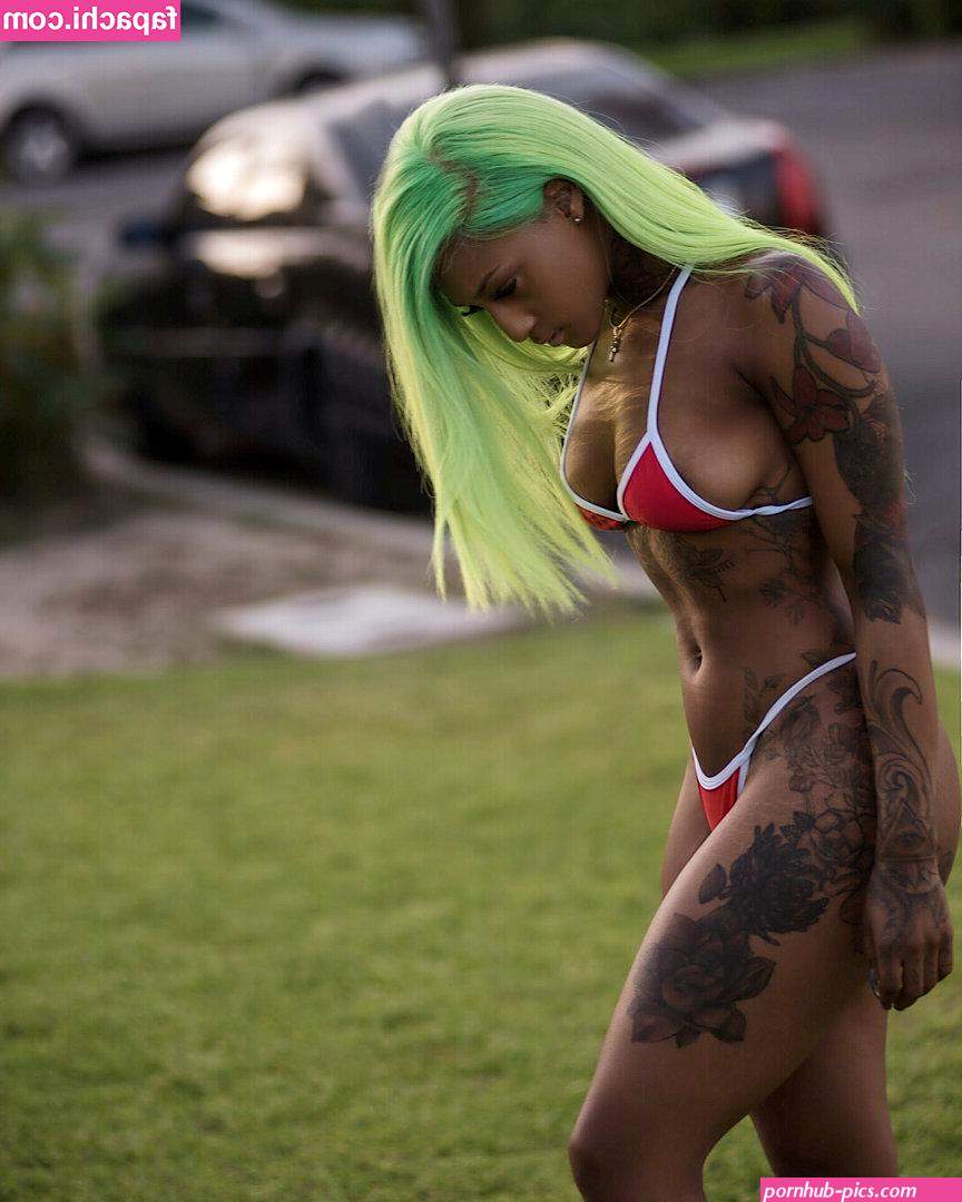 Mizz Twerksum mizztwerksumoffical theofficialmizztwerksum leaked nude from OnlyFansPatreon