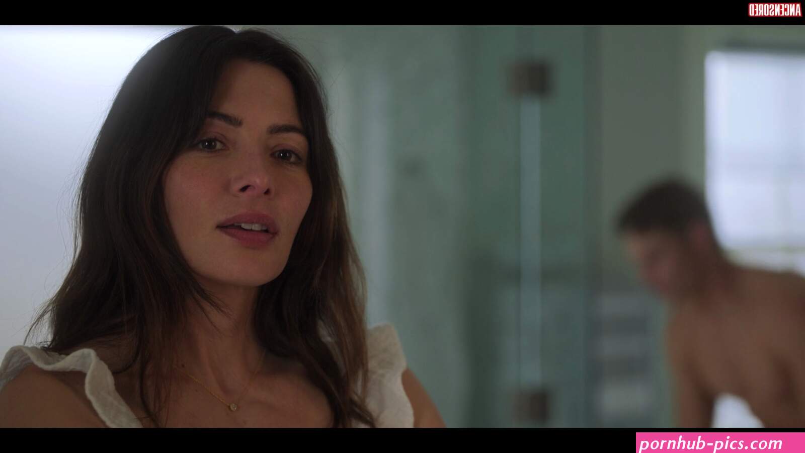 Sarah Shahi Nuda 30 anni in SexLife ANCENSORED