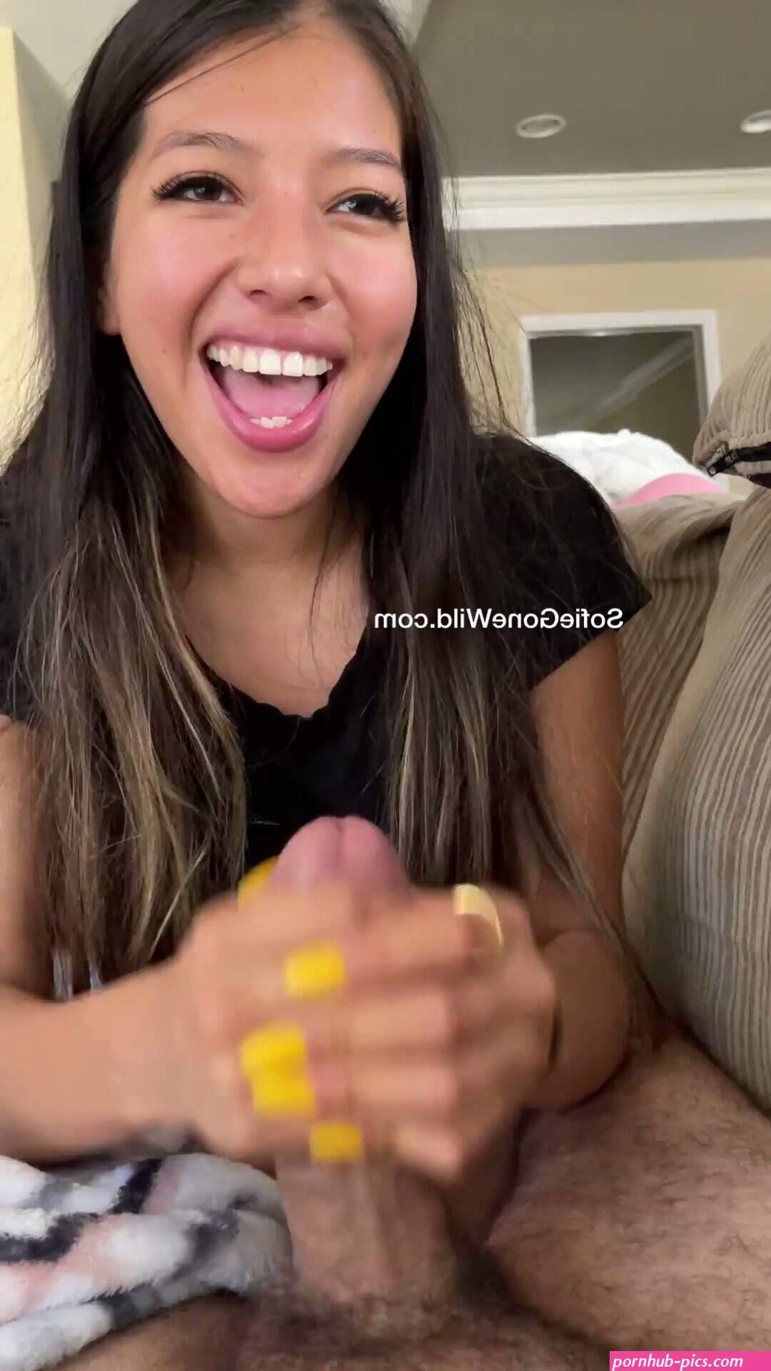 Sofie Gostosa on X: RT if you want me to come over and make you cum like this Go to