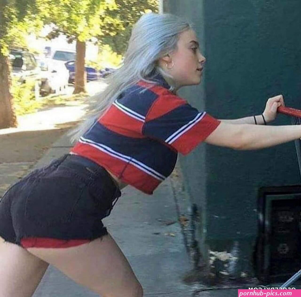 Billie Eilish Deep Fake nude. Onlyfans Patreon leaked 33 nude photos and videos