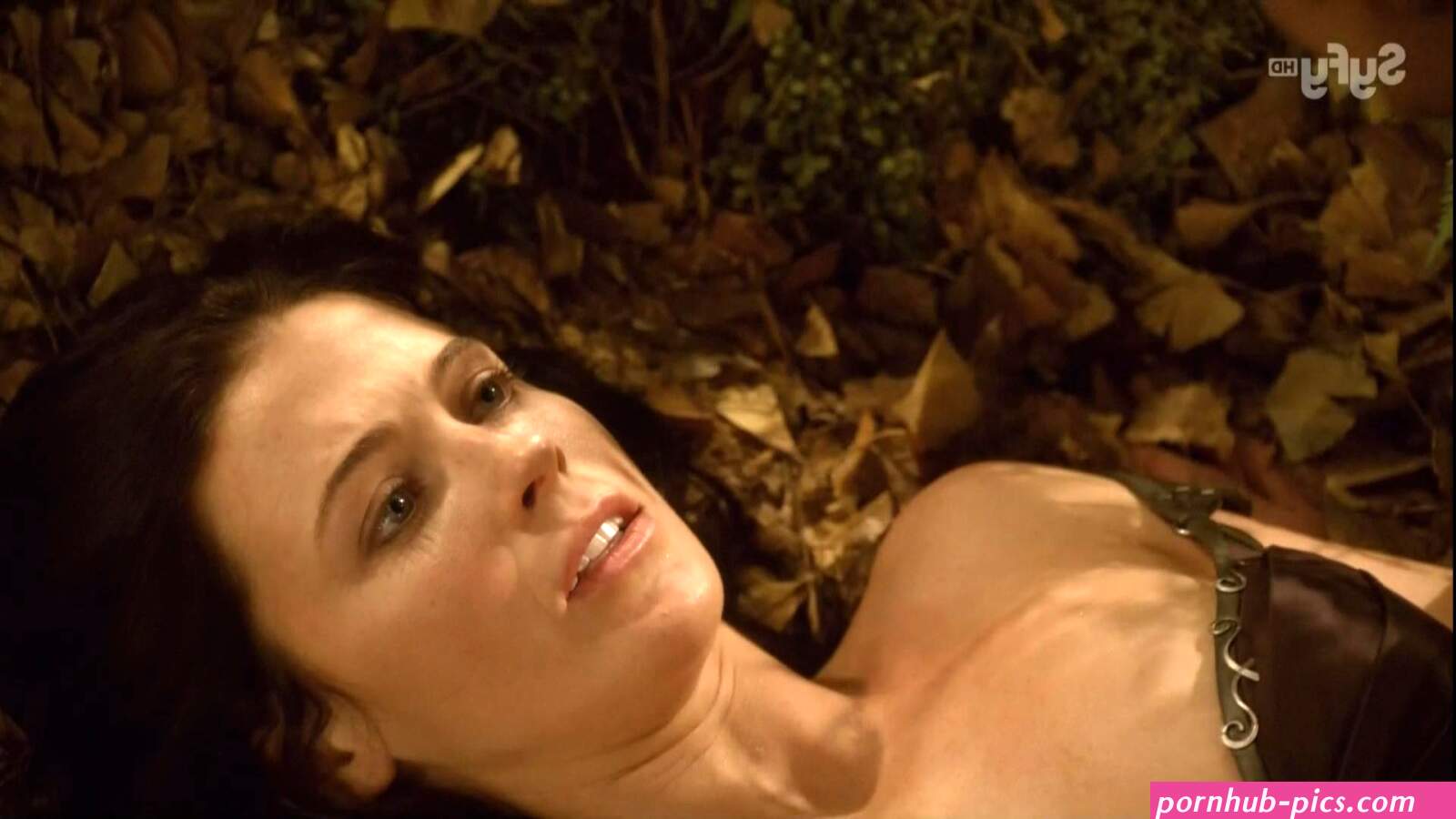 Naked Bridget Regan in Legend of the Seeker ANCENSORED