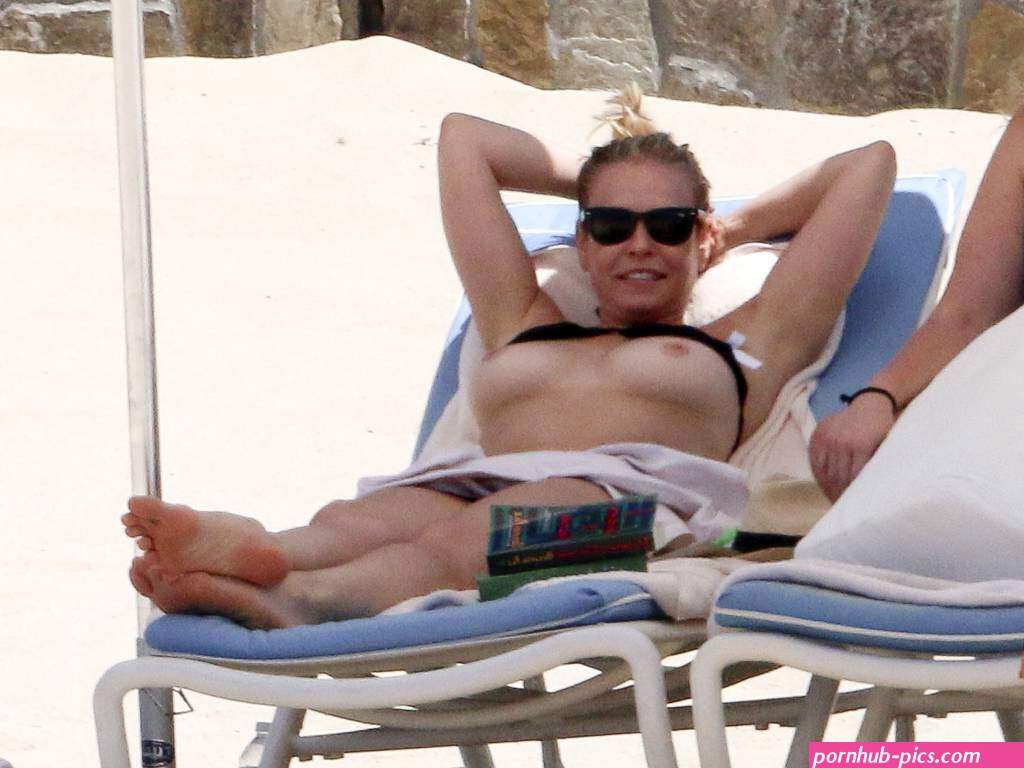 Chelsea Handler Nude LEAKED Pics Sex Tape