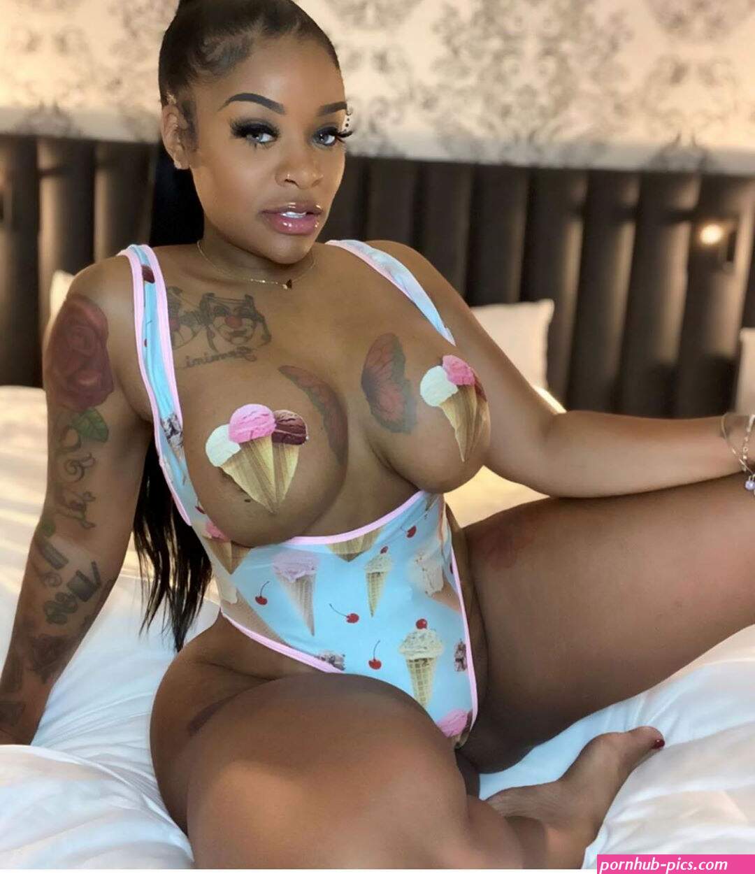 Kakey lickmykakez: Six Scoops of Kake