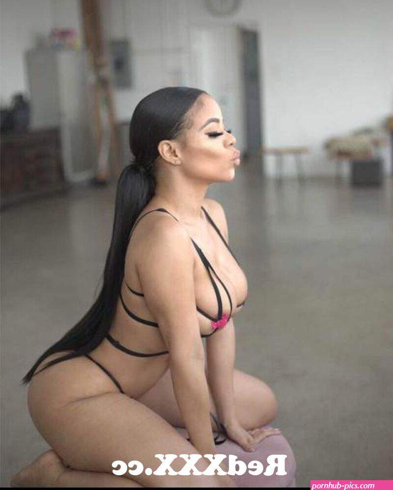 I39m mistress lickmykakez looking for a submissive ready to lay and bow his body for me and worship me with his most sincerity and honesty text me on my Kik... Lickmykakez193l from
