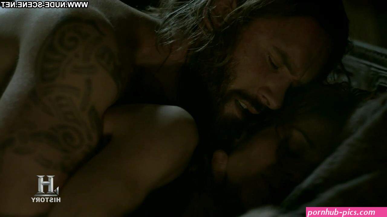 Vikings Jessalyn Gilsig Breasts Topless Bed Celebrity
