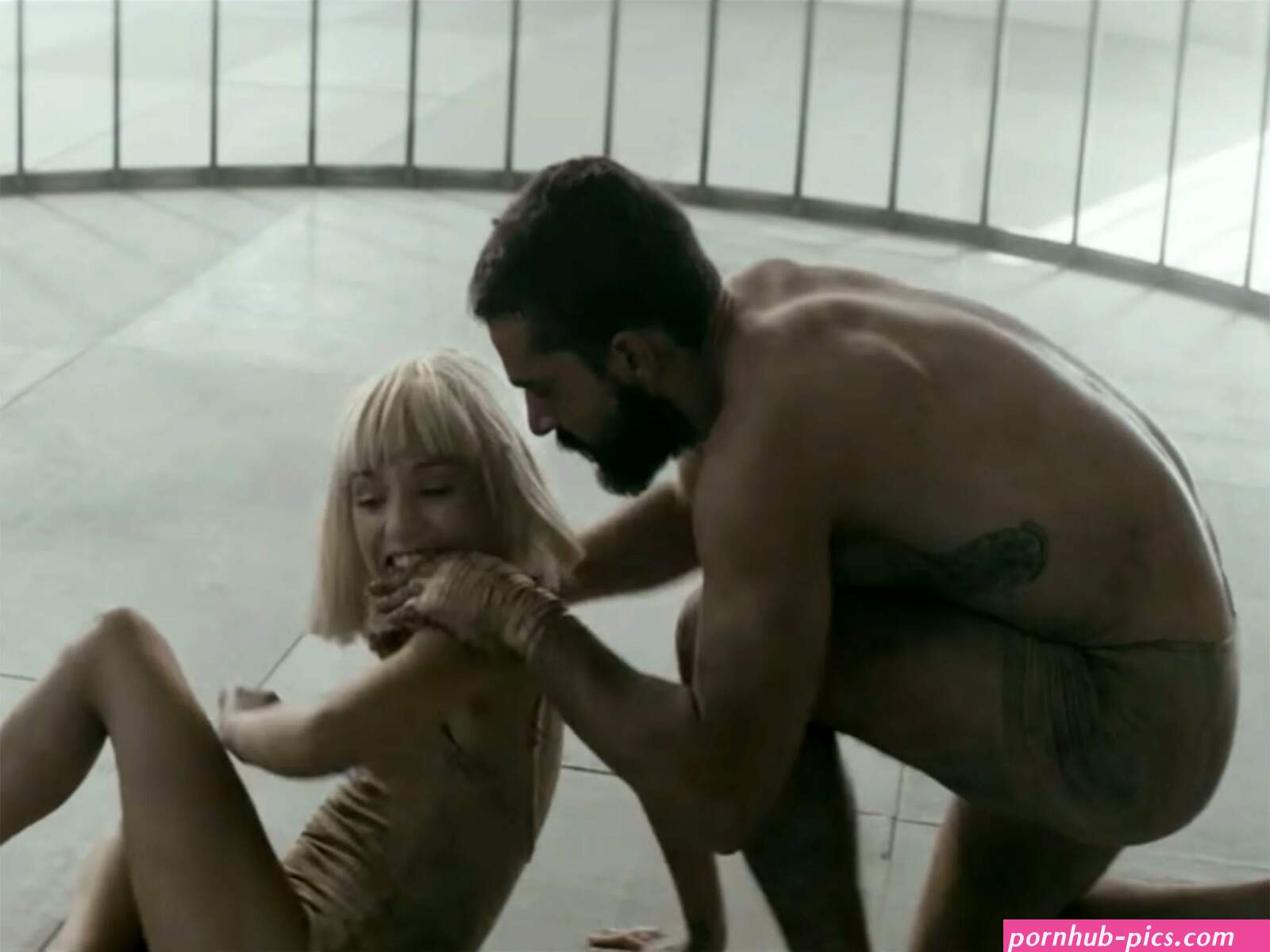 Sia apologises for Elastic Heart music video that sees Shia LaBeouf wrestle 12-year-old Maddie Ziegler