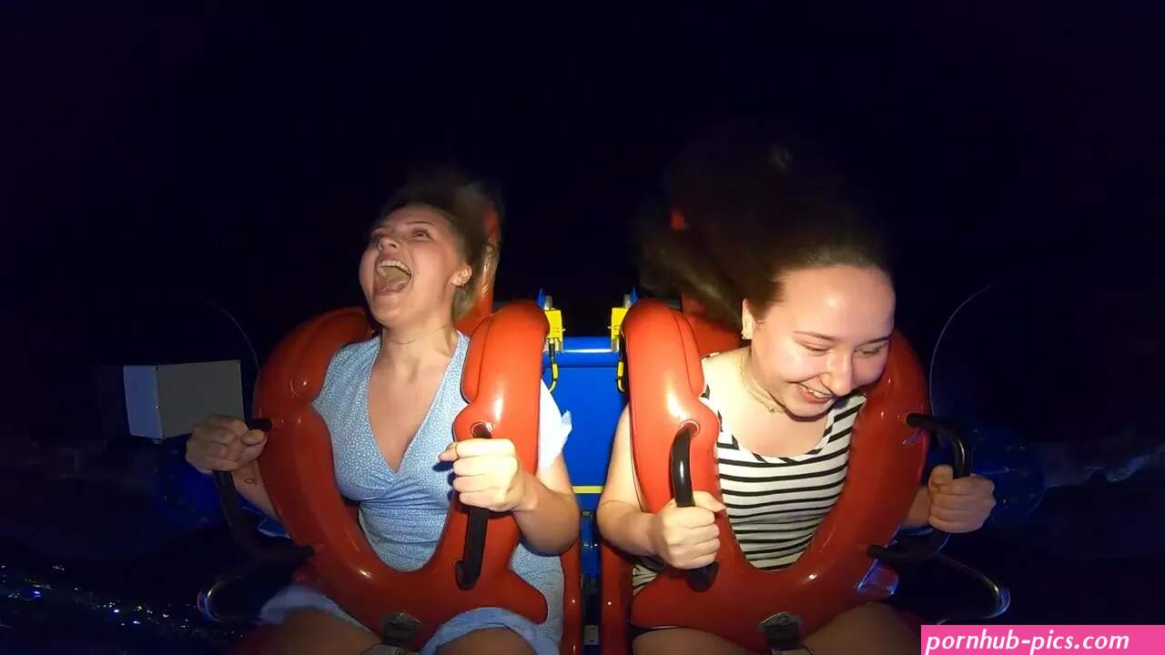 Boob slip on slingshot ride 0:48