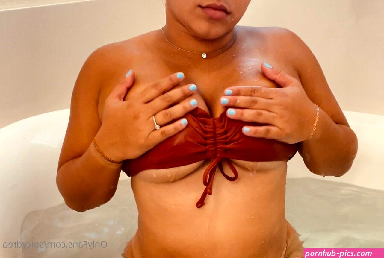playing in the bathtub...dm me for some fun by spicydrea from OnlyFans