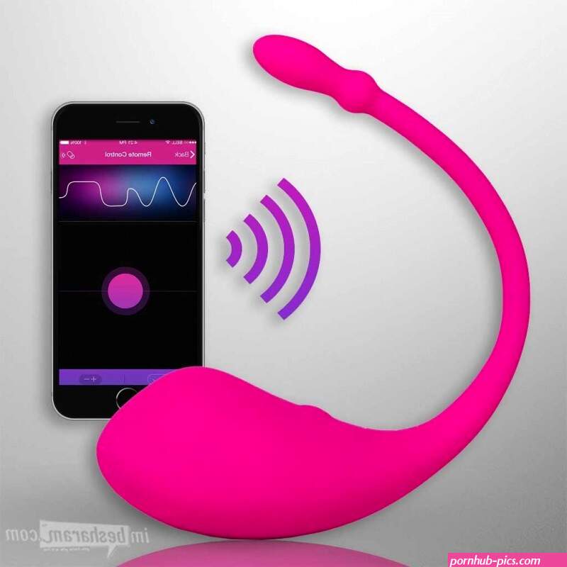 Lush 1 remote-controlled bullet vibrator by Lovense