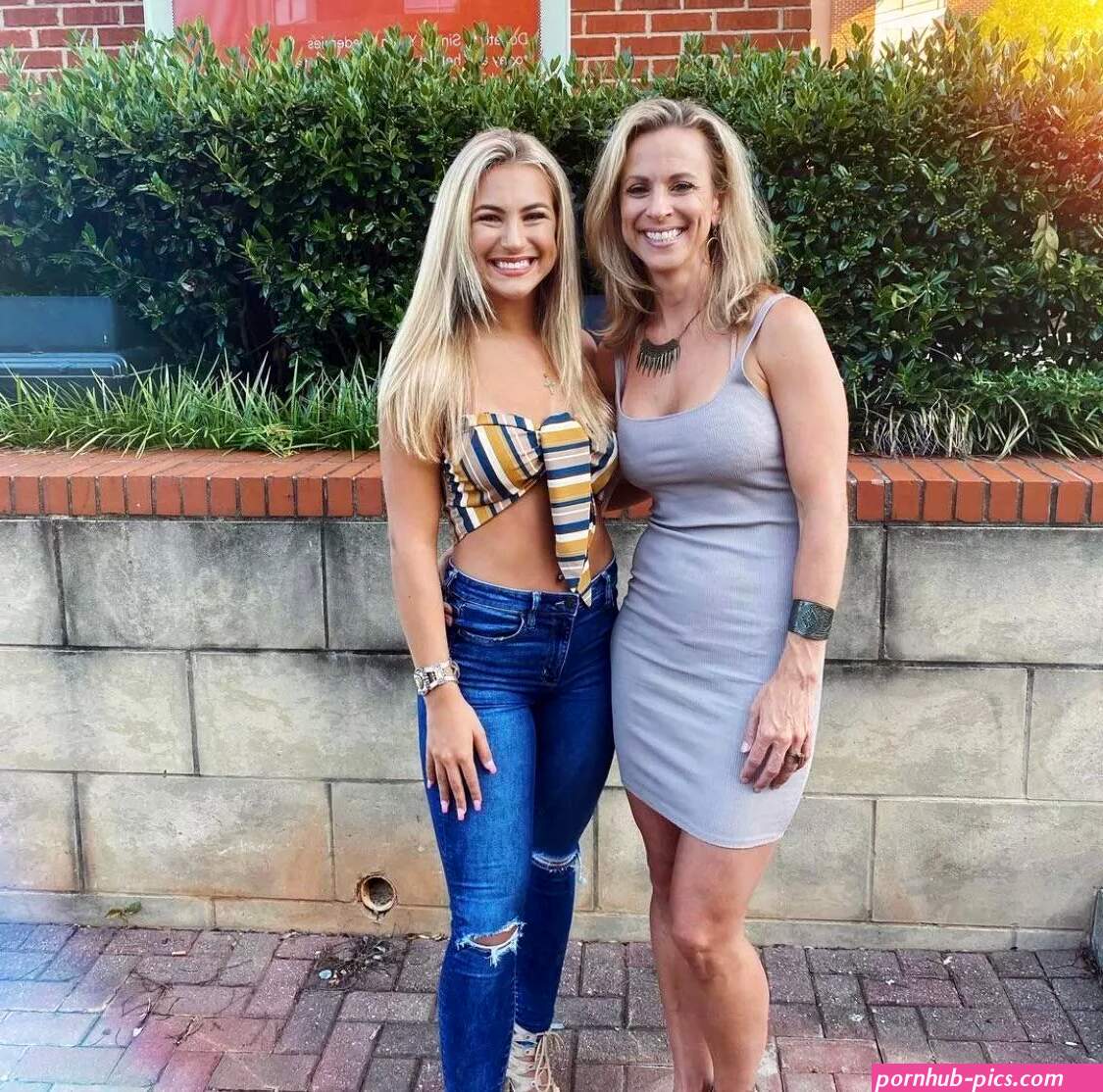 Mother daughter nudes