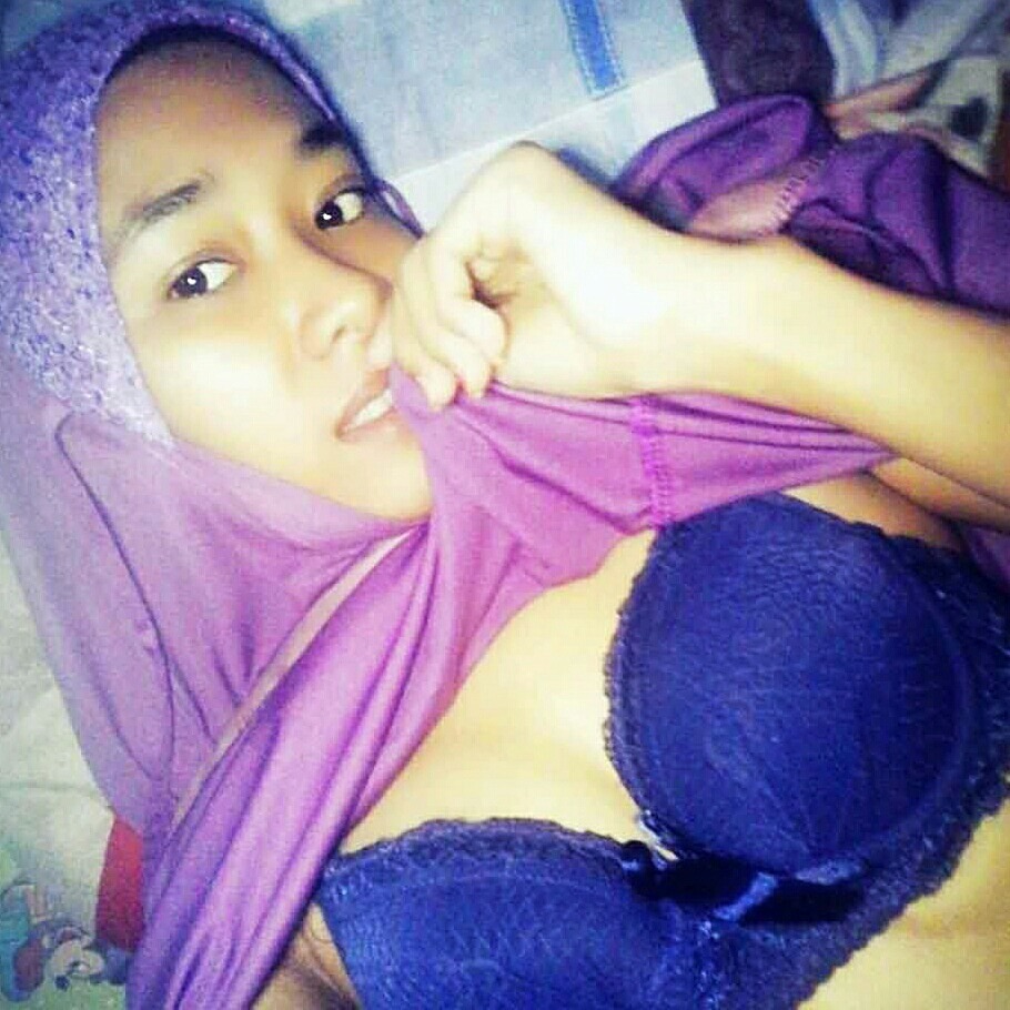 Gambar Uztazah Comel Bogel
