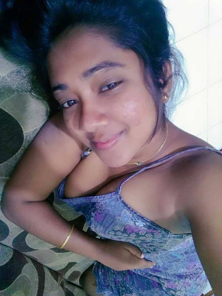 Beautiful Cute Village Girlfriend Big Boobs Show Selfie 15 Pics Collection Zip