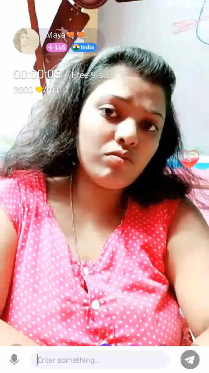 Maya showing her big boobs and pussy on chamet live with face