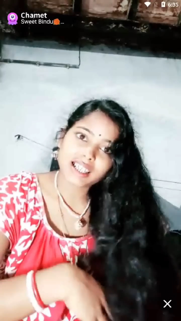 Sweet Bindu showing her big boobs and hairy pussy on chamet live with face