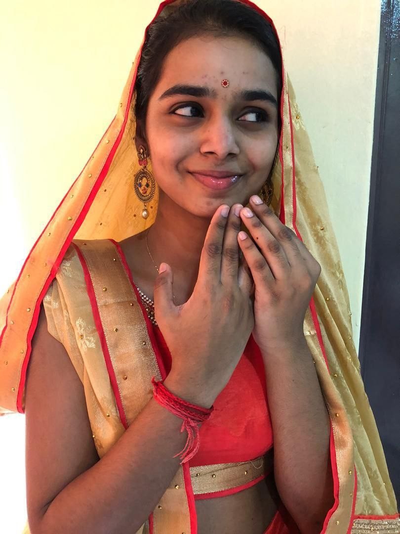 Nude tamil Desi Wife Incomplete set beautiful