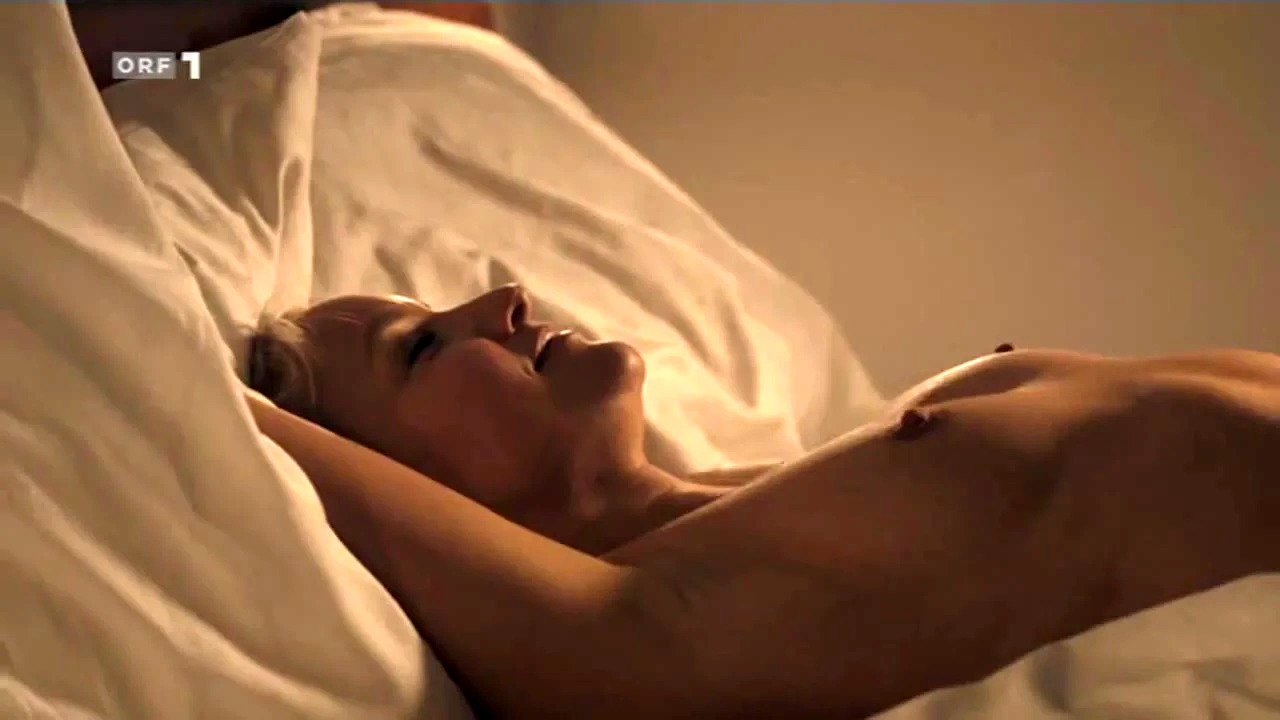 Eva Herzig nackt