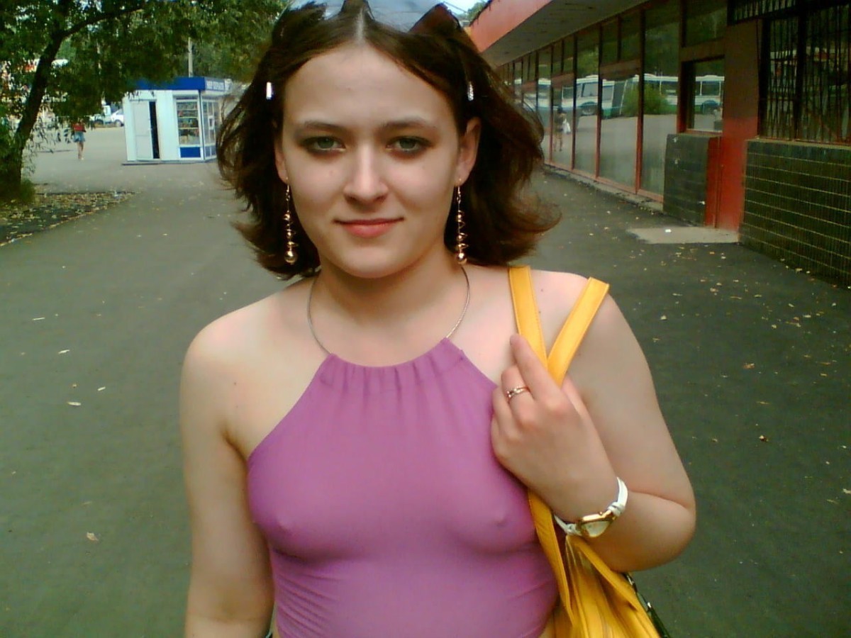 Candid Pokies Hard Nipples