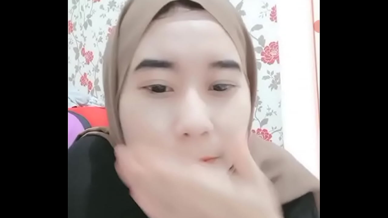 Jilbab bugil