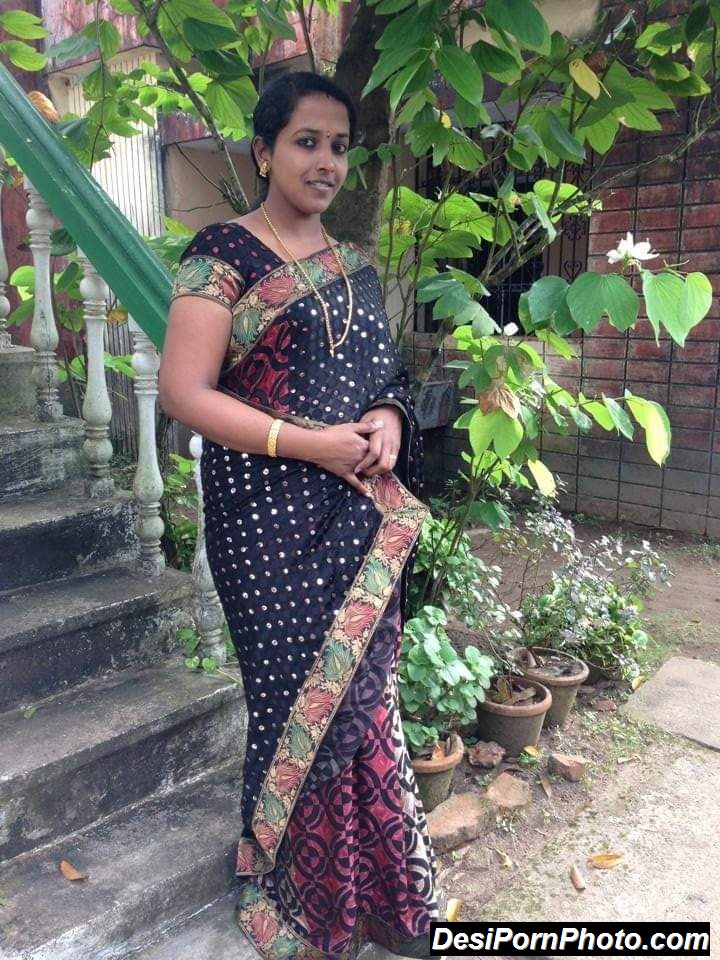 Sexy mallu aunty nude 10 pictures