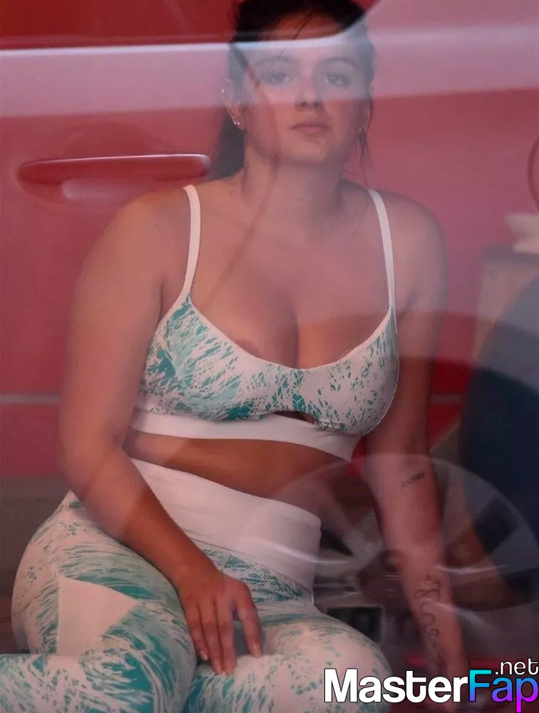 Ariel Winter Nude OnlyFans Leak Picture 2fmsjlOxIt