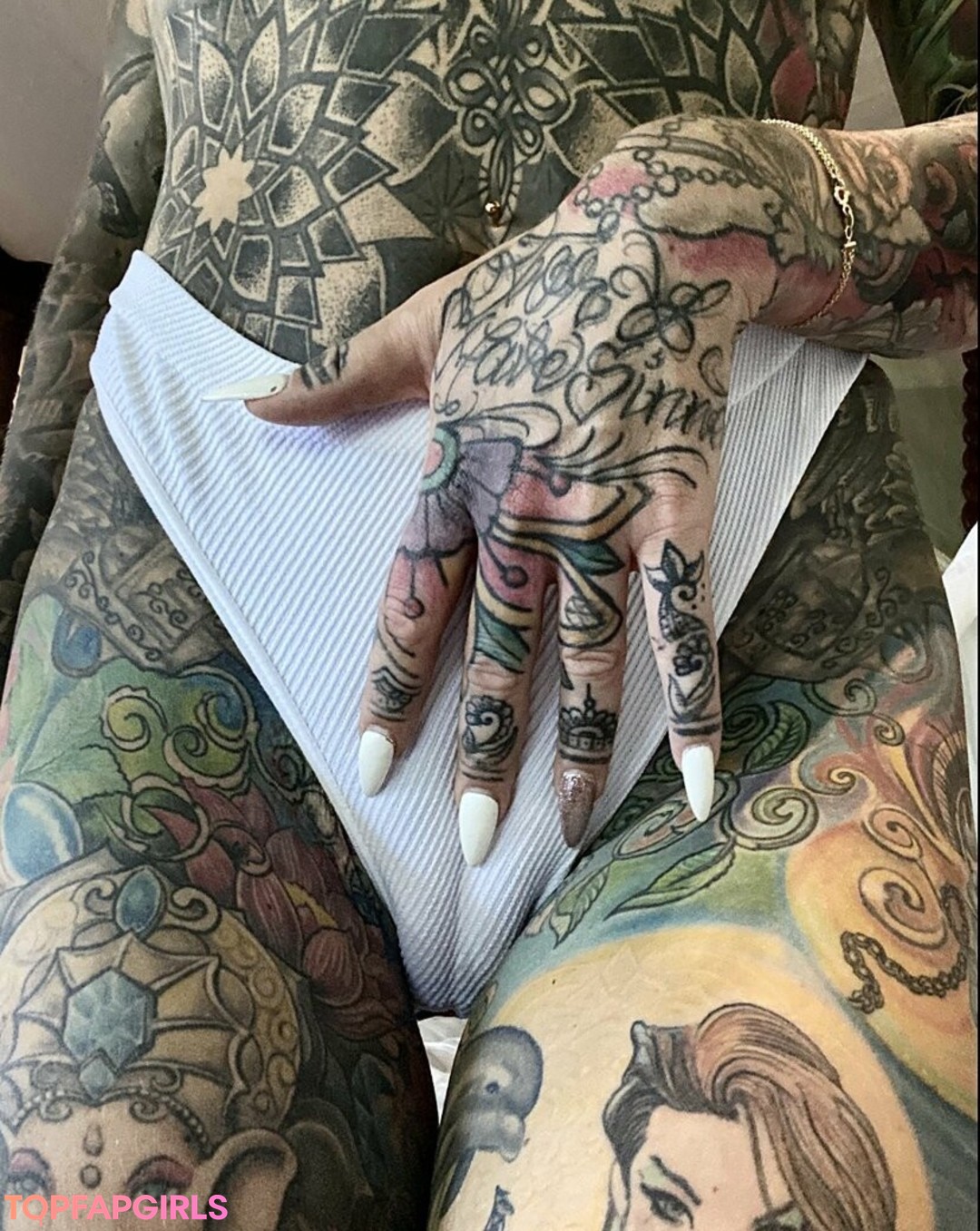 Becky Holt Nude OnlyFans Leaked