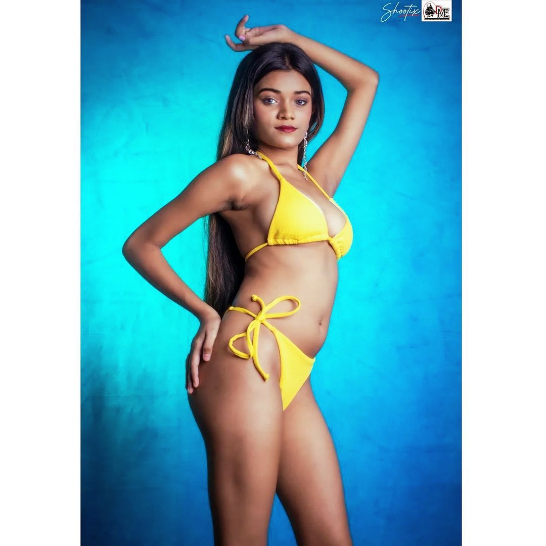 Bengali Teen Showing Nude 28 pictures