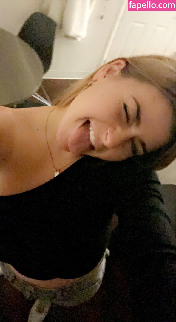 Emma R B emarrb emma.rb Nude Leaked OnlyFans