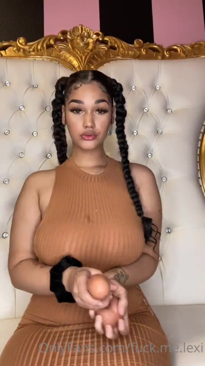 Fuck.me.lexi Pretty Thot Fucking A Dildo And Playing With Boobs OnlyFans Video