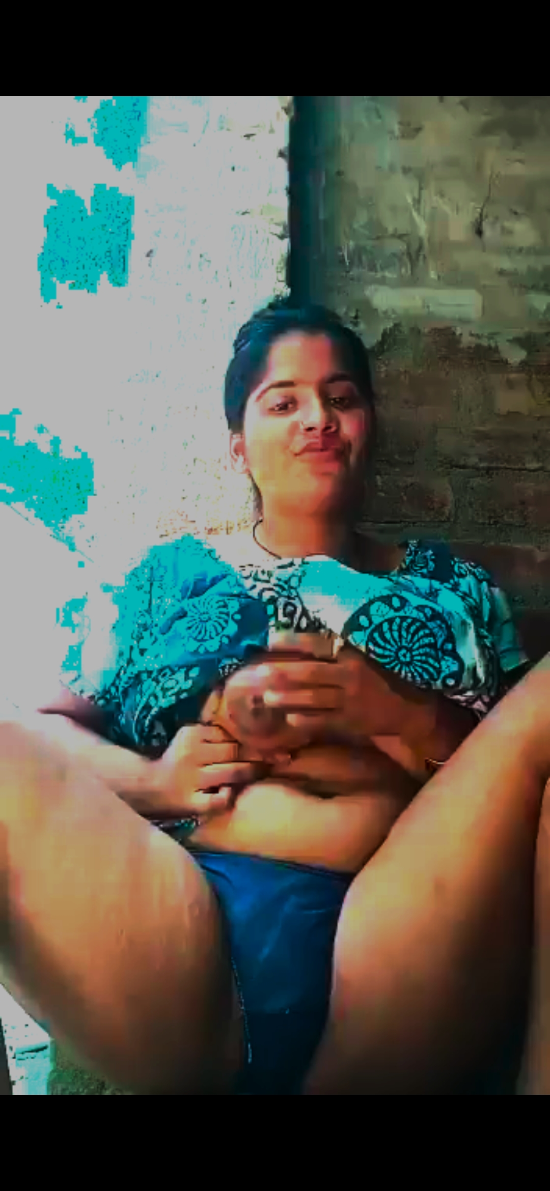 Nude Selfie: Indian desi village lady