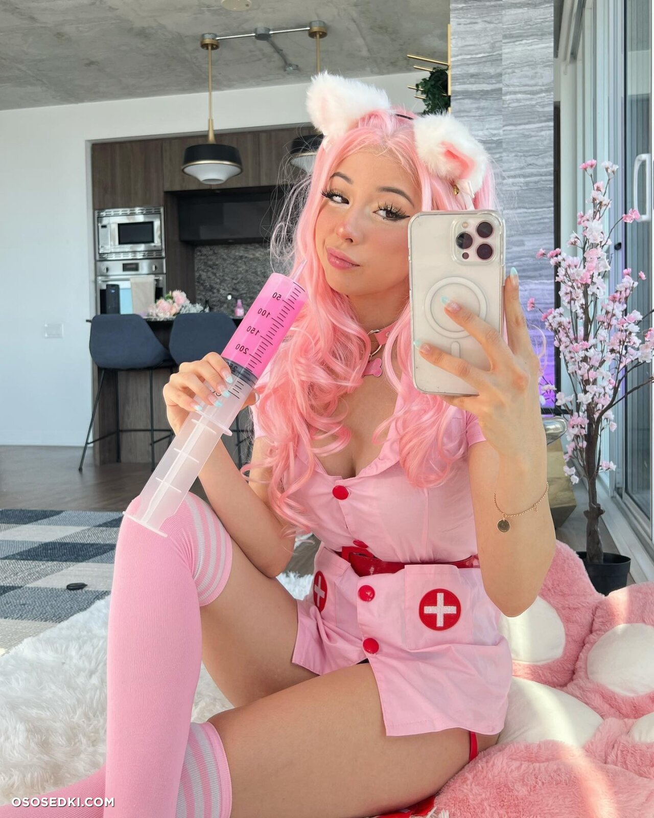 Model Mia waifumiia