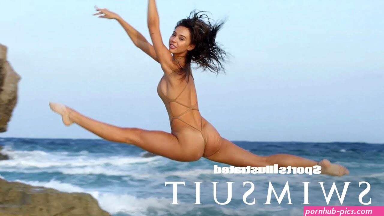 Youll Never Guess Who Crashed Alexis Rens SI Swimsuit Photo Shoot in Aruba