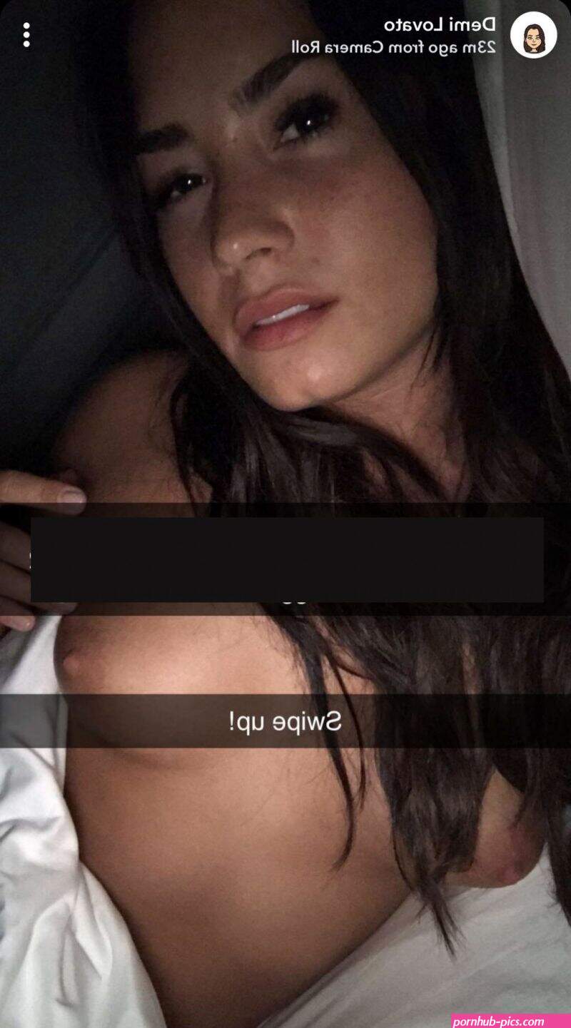 Demi Lovato Nude The Fappening Leak