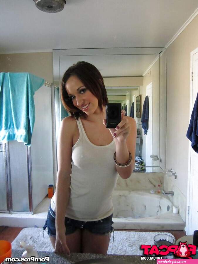 Ex-Girlfriend And Sometimes Pornstar Jada Stevens Undressing For Nude Selfies