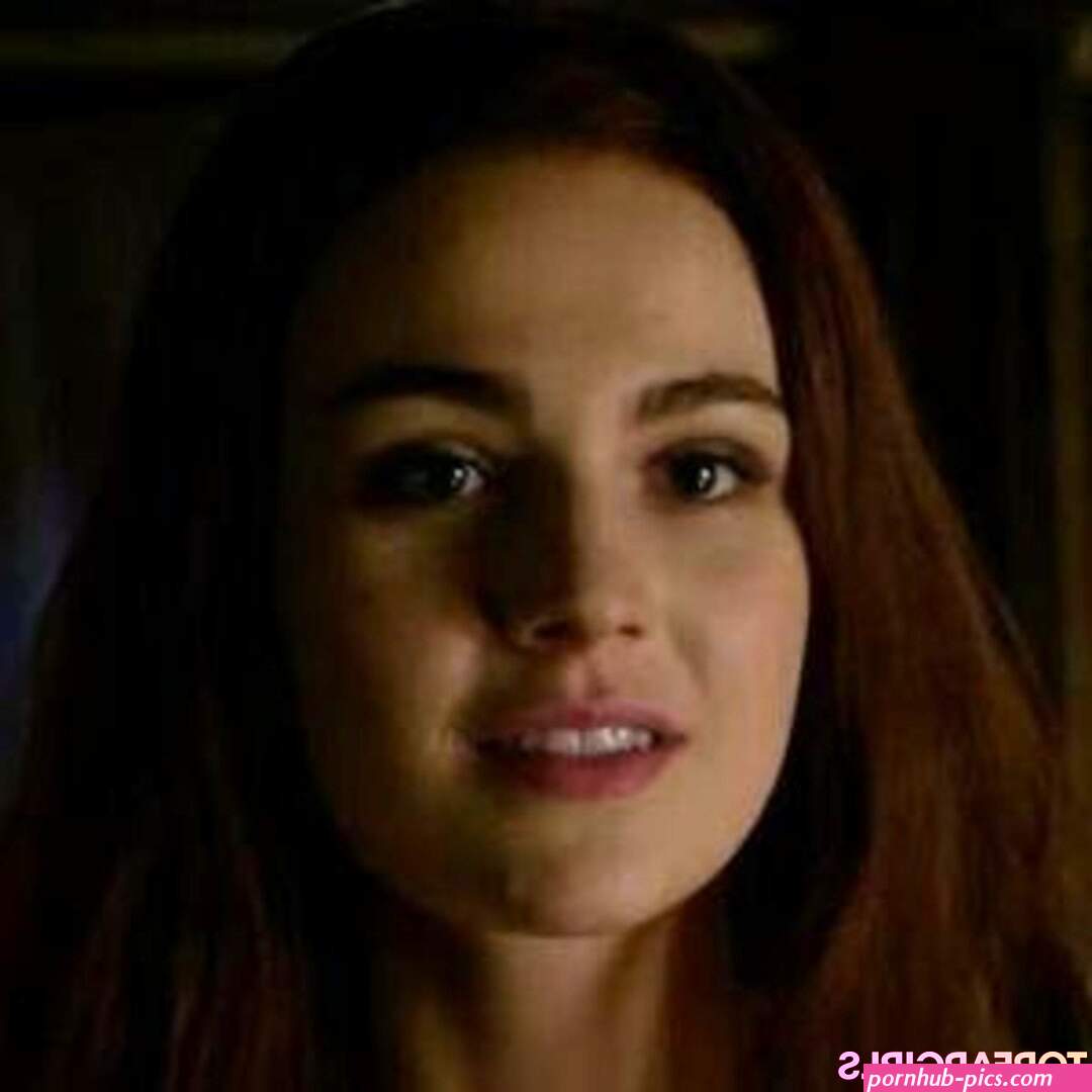 Sophie Skelton Nude OnlyFans Leaked