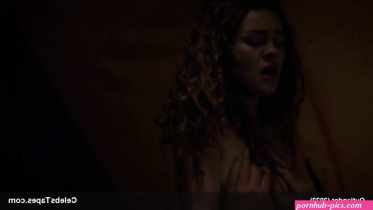 Sophie Skelton Nude Butt And Sex