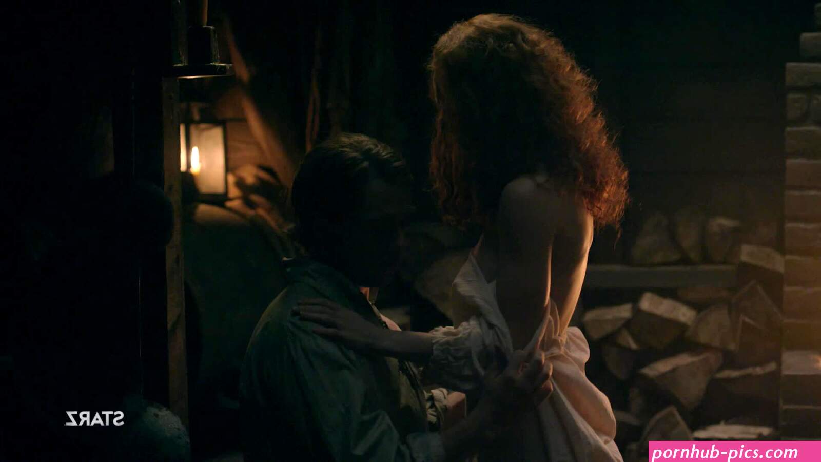 Nude Scenes: Sophie Skelton In Outlander