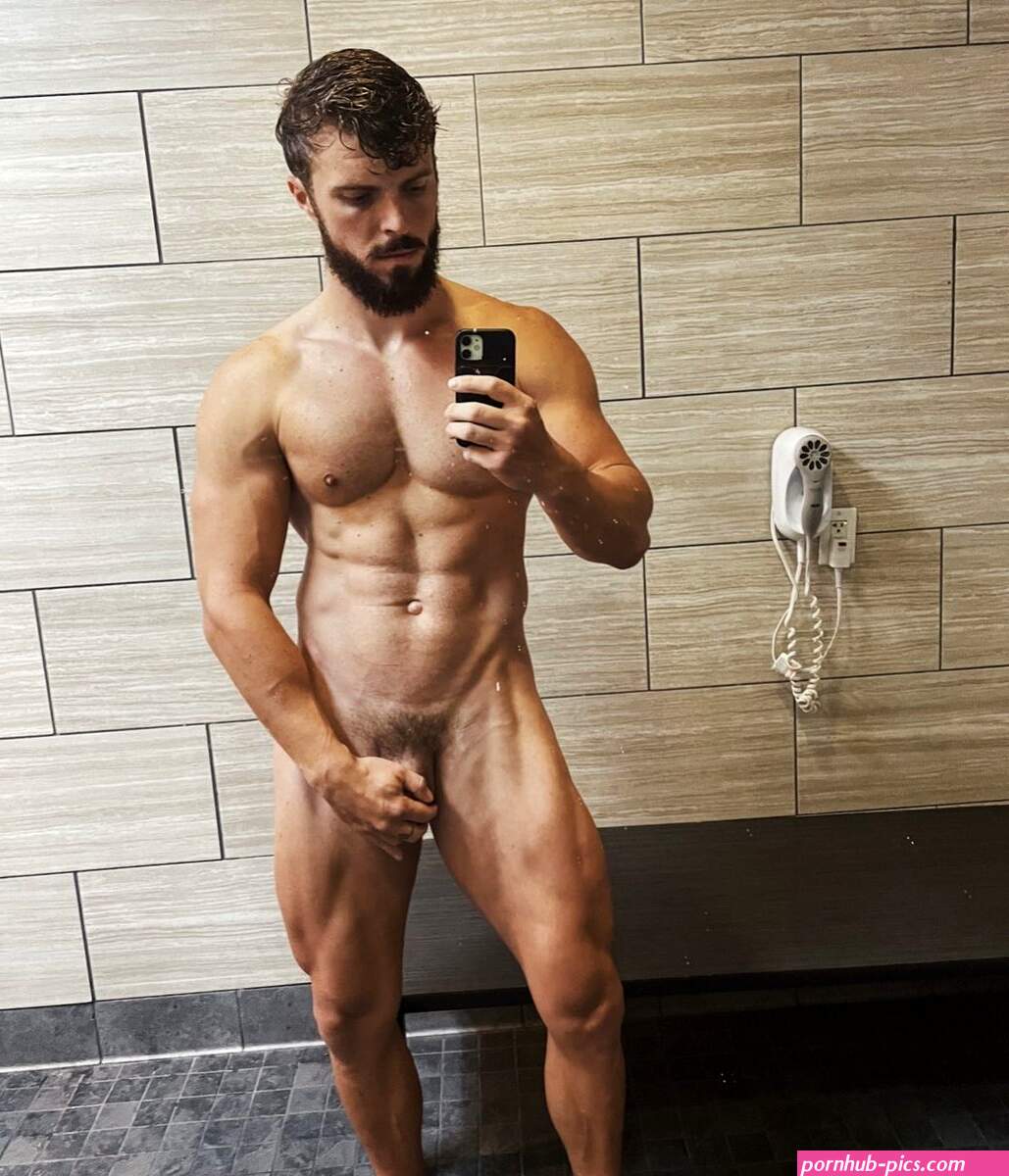 Gym naked man