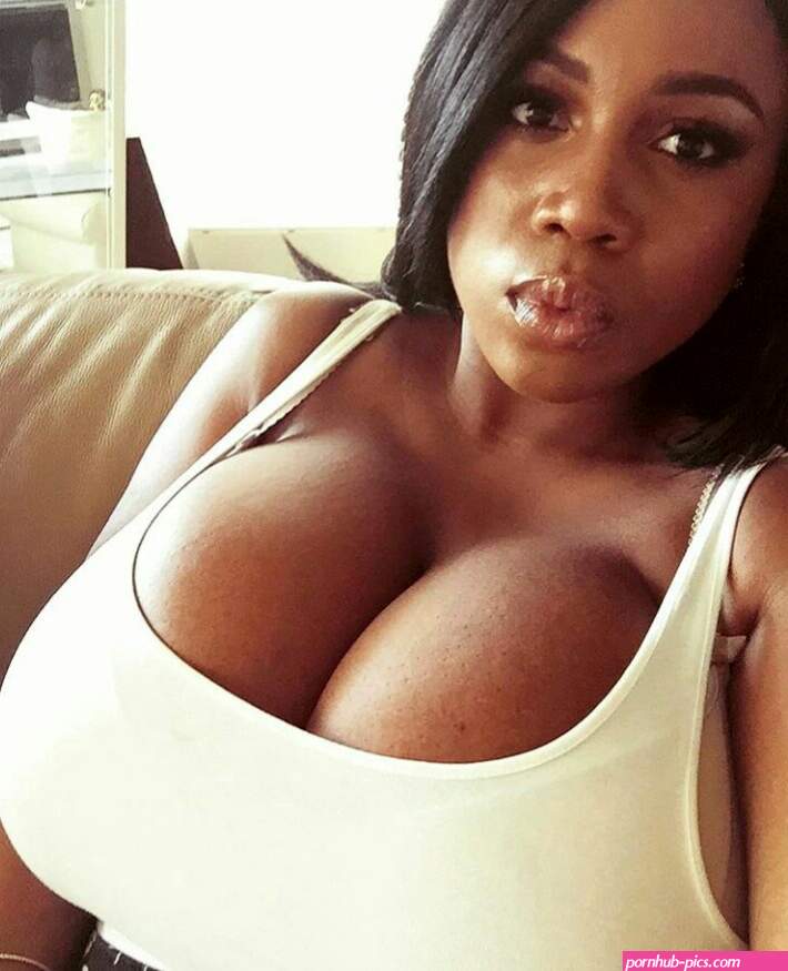 Pictures Of Black Women With Big Breasts.
