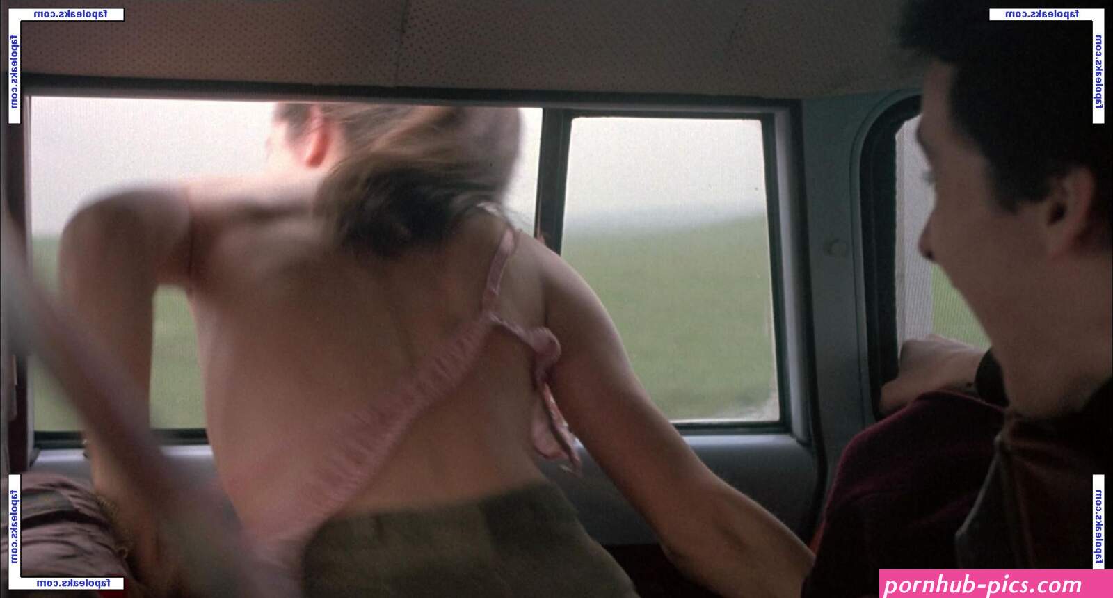 Daphne Zuniga leaked nude