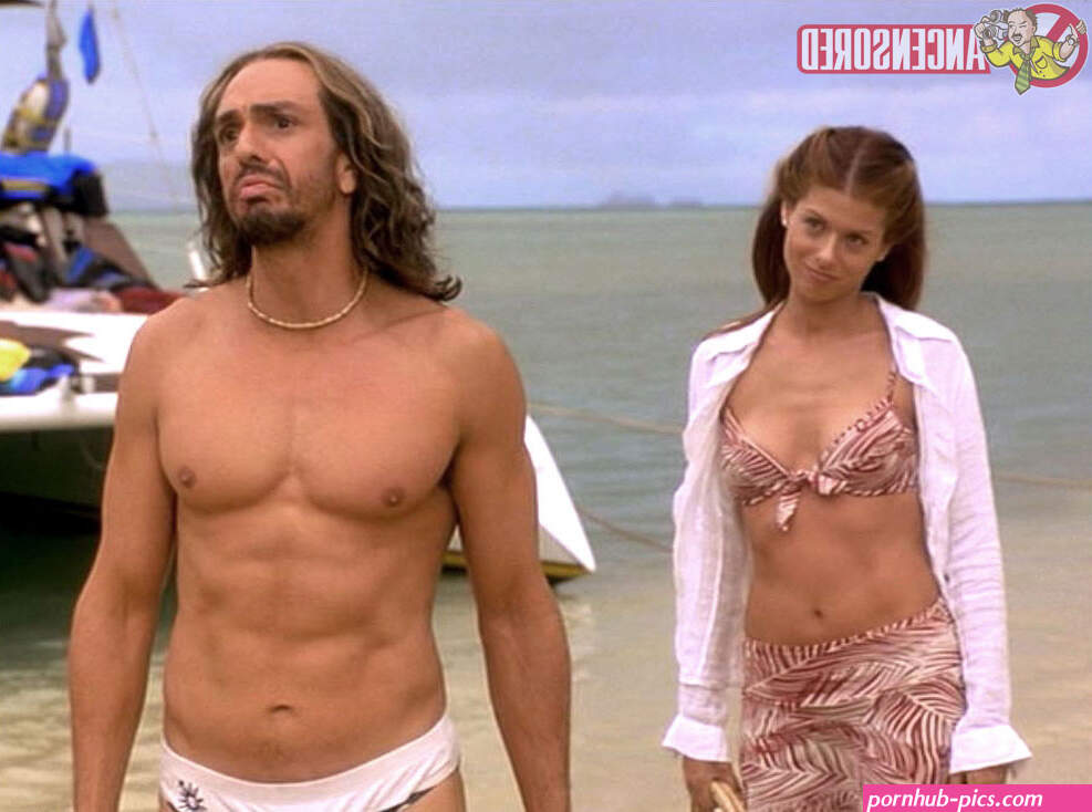 Naked Debra Messing in Along Came Polly ANCENSORED